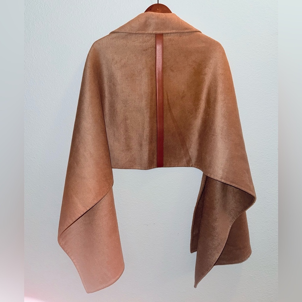 Hermes Trompe l'Oeil Stole Camel